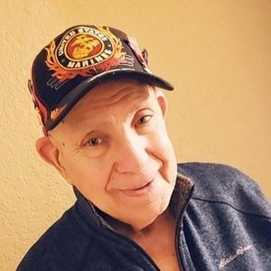 Meet your Posher, Warren